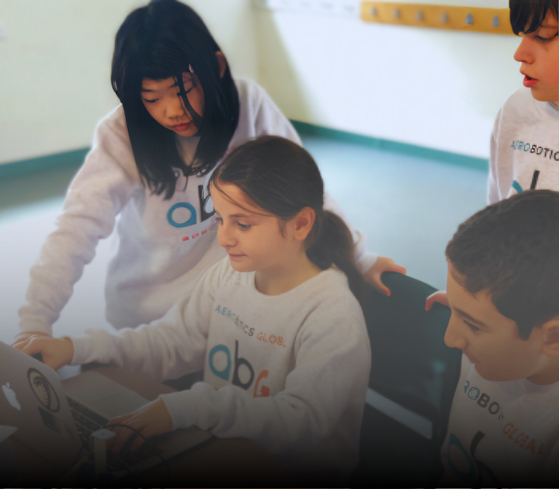 久久爱 Global coding for kids